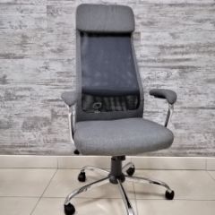 Кресло Barneo K-115 для персонала (серая ткань, черная сетка) в Новом Уренгое - novyy-urengoy.mebel24.online | фото 1